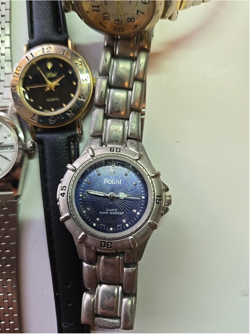 Five Vintage Women's Watches All Different Kinds For Parts Or Repair - Picture 5 of 12